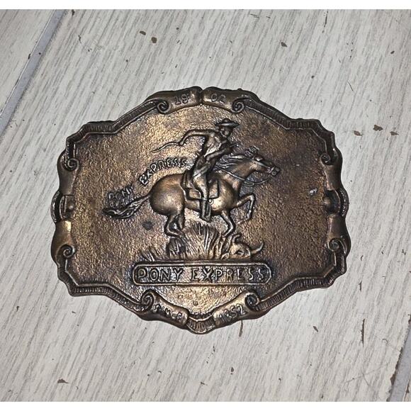 Vintage Pony Express Brass Belt Buckle Western Theme Horse and Rider Cowboy - Picture 1 of 6